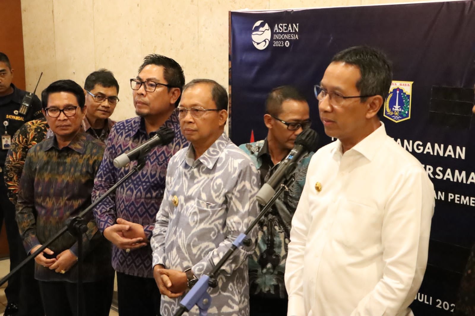 Bali Rencana Kembangkan MRT